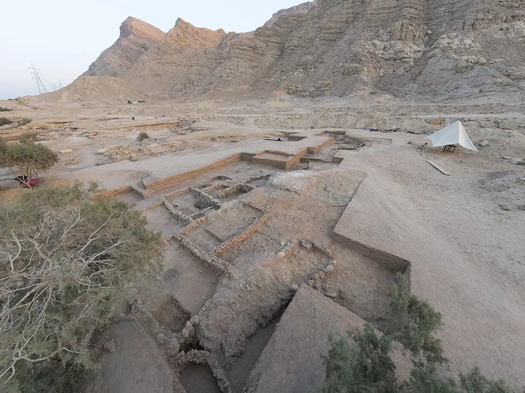 Ayn Soukhna: Ancient Egypt's Red Sea Port & Shipyard (c. 2400-1850 BC) Ayn Soukhna