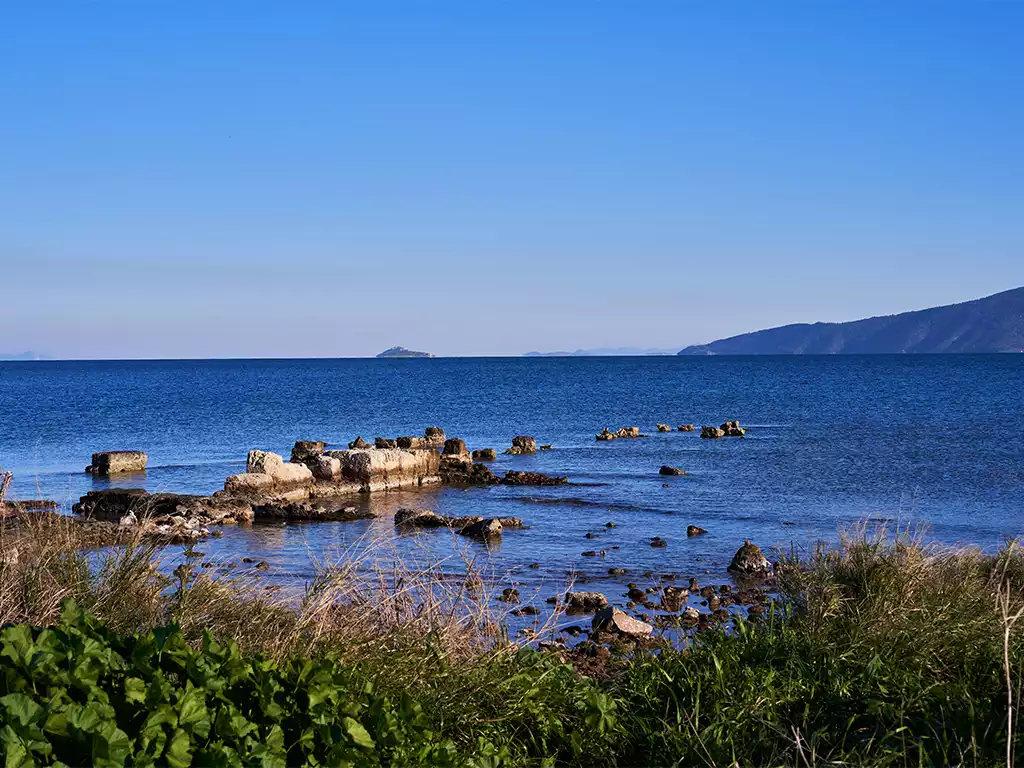 The Sunken Port of Kenchreai and the Incredible Diolkos The underwater site of Kenchreai