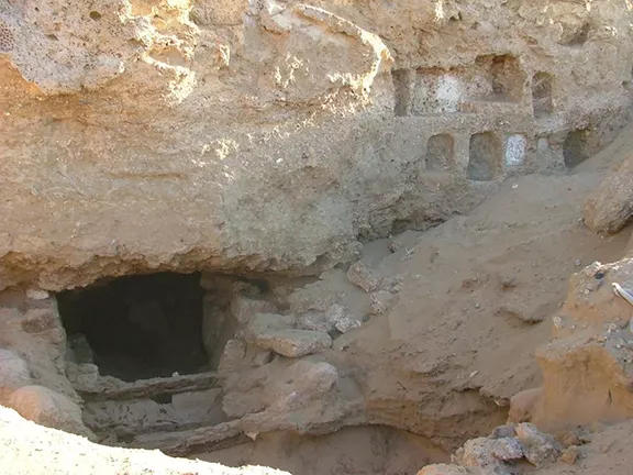 Mersa/Wadi Gawasis: Egyptian Middle Kingdom shipyard c 2000 – c 1500 BC Galleries at Mersa/Wadi Gawasis