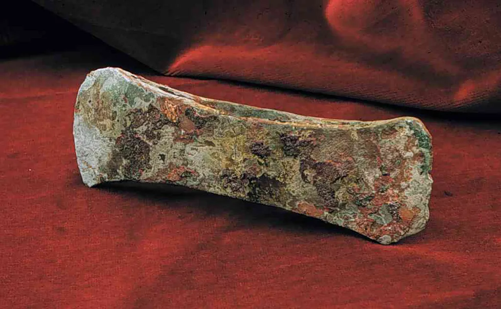 The Cape Gelidonya shipwreck c 1200 BC Double bladed bronze axe - Cape Gelidonya wreck