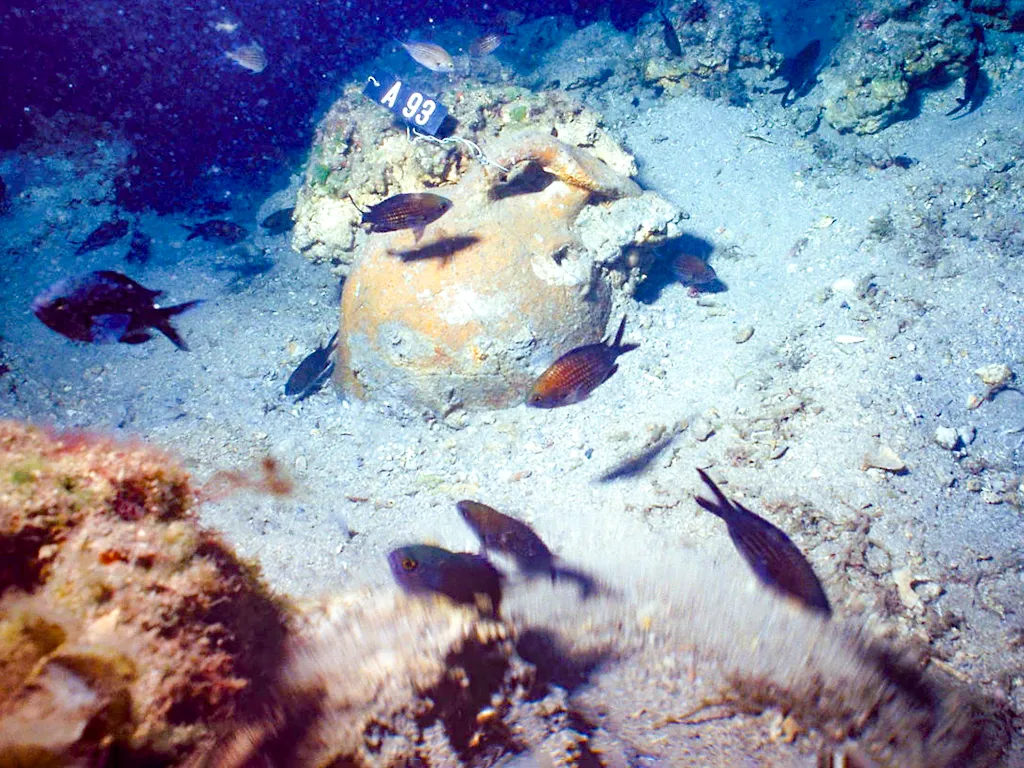 Late Bronze Age shipwreck at Point Iria c 1200 BC - Pseudomouth Amphorae - Point Iria wreck 1200 BC
