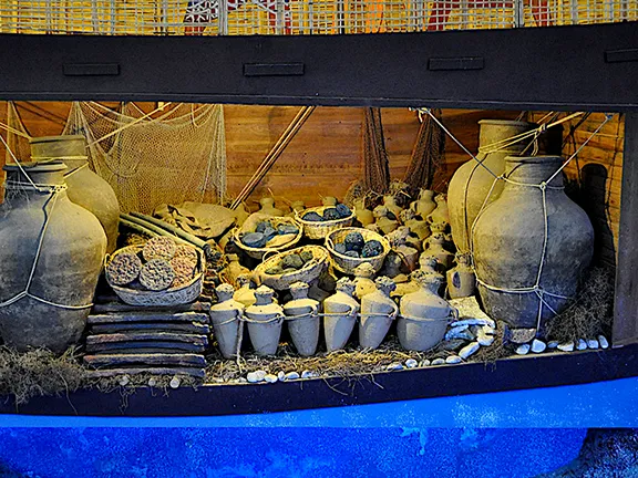 Late Bronze Age shipreck off Uluburun (1335 - 1305 BC) Reconstruction of the cargo hold of the Uluburun ship