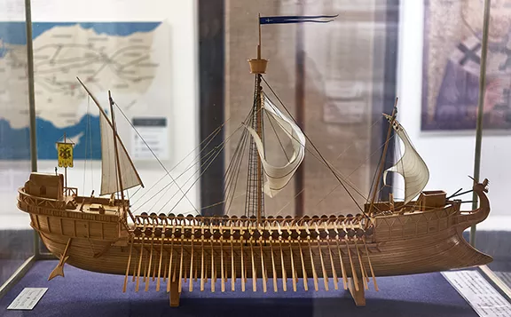 Naval Technology in the Mediterranean during the Roman Era Model of a Dromon