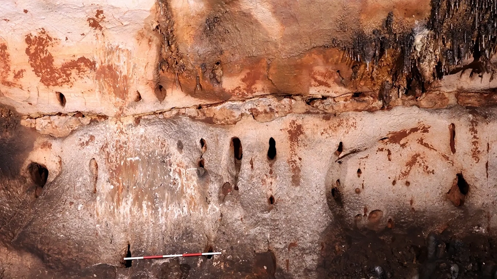 Archaeologists Discover Largest Concentration of Paleolithic Cave Art in Eastern Iberia Cave Art Cueva Dones