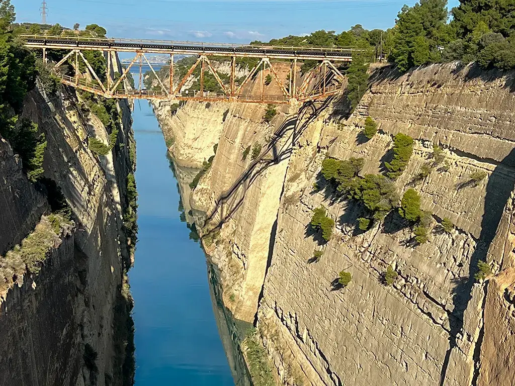 The Diolkos of Corinth: History, Engineering, and Legacy of the Ancient Overland Shipway - The Corinth Canal from East to West