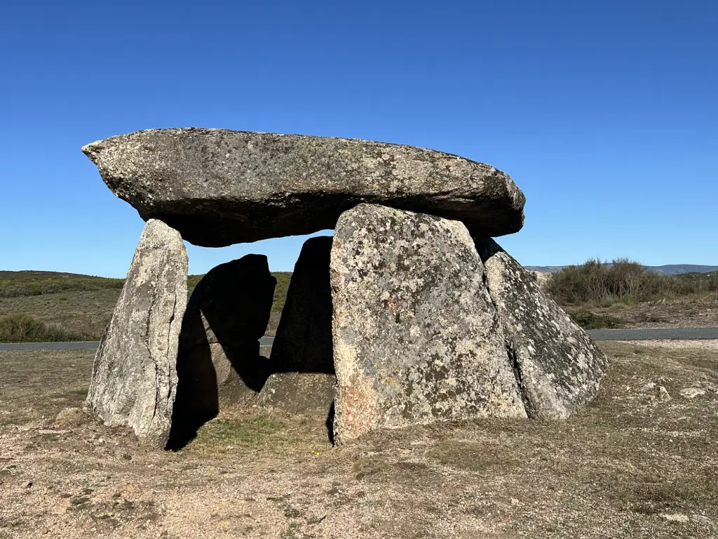 Megaliths of Northern Spain: The Architecture of Anxiety - Casola do Foxo
