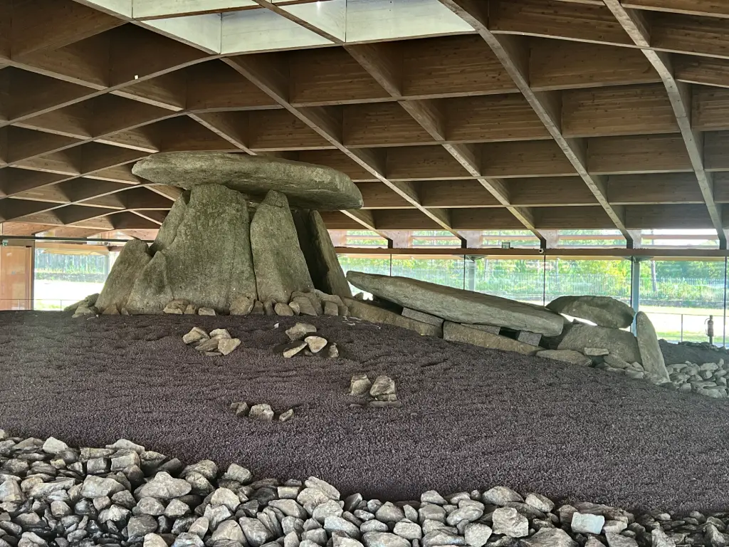 Megaliths of Northern Spain: The Architecture of Anxiety - Dolmen Dombate