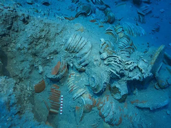 Adrasan Shipwreck: 1st Century BC Ceramics Discovery Adrasan Plate Wreck